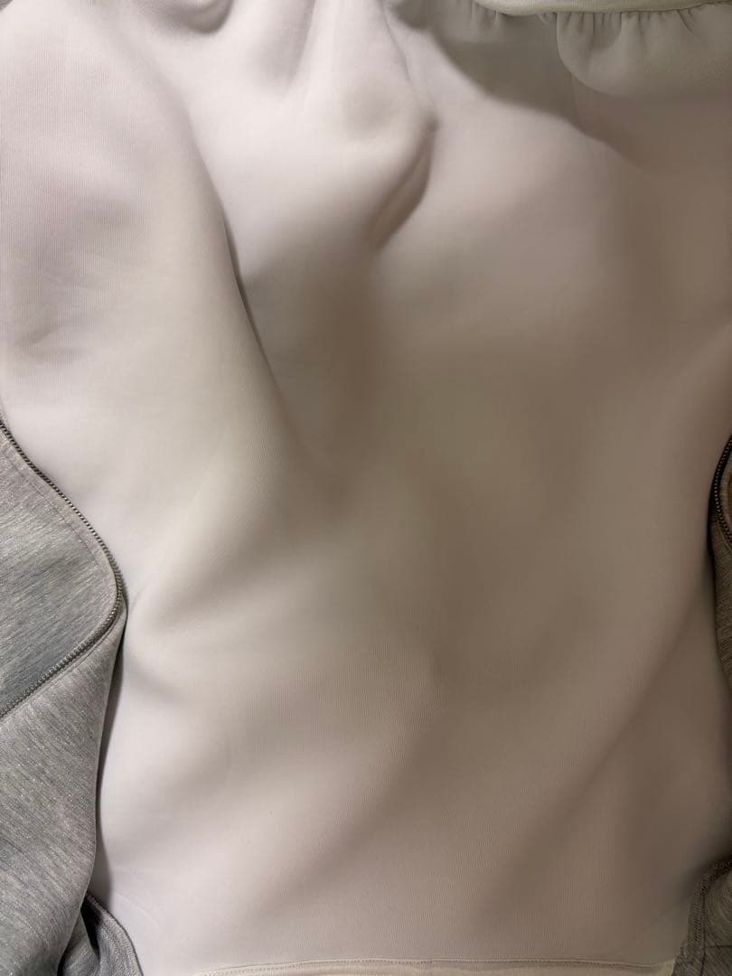 M様ご予約分※他の方はご遠慮下さい。 SNIDEL ボリュームパーカーグレーラメ