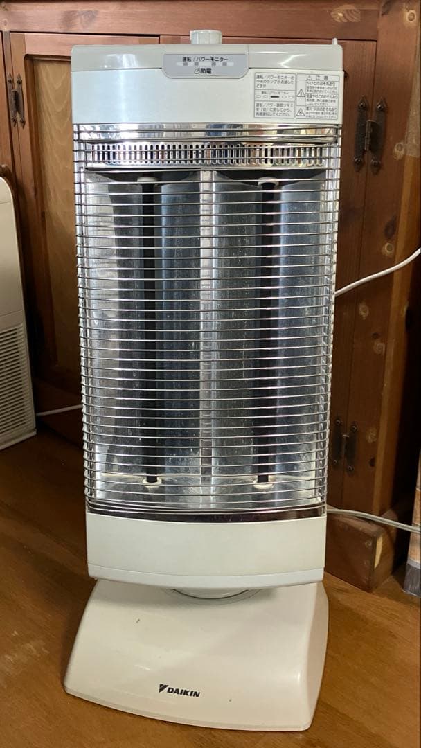 セラミックヒーター ダイキンERFT11US-W