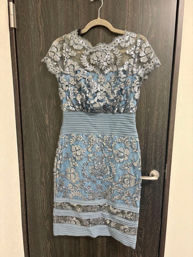 tadashi shoji 刺繍タイトドレス 半袖