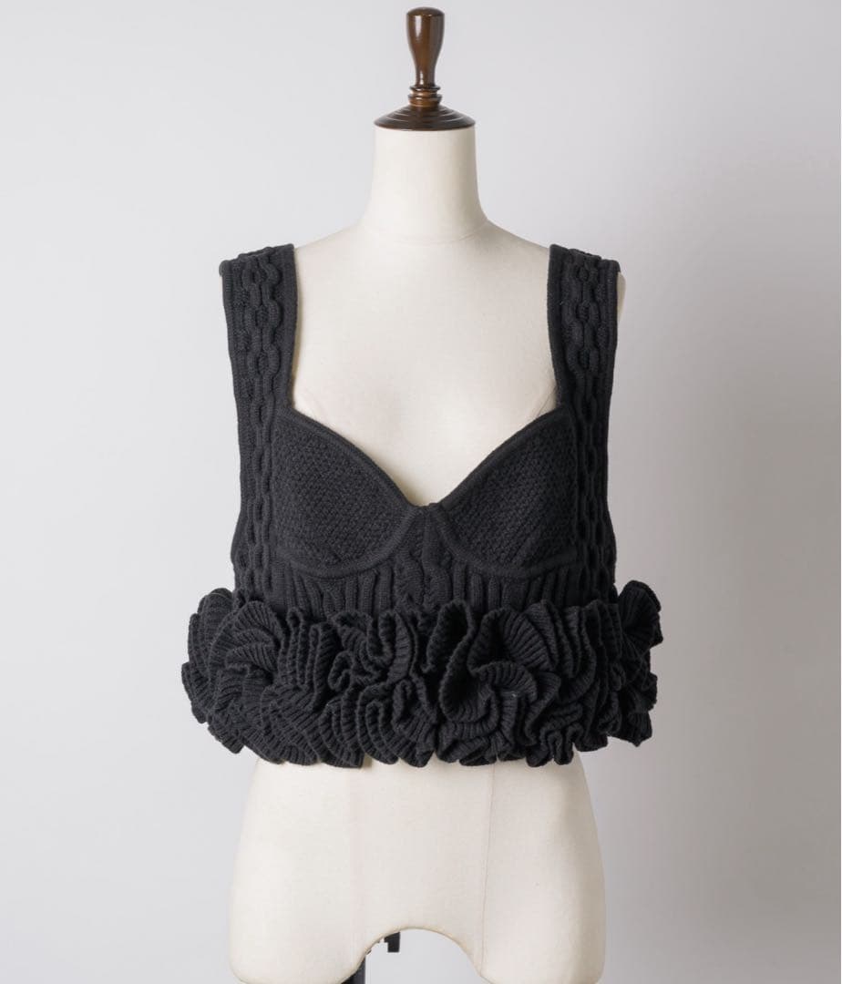 【最終値下げ】ニッティングパターンボリュームフリルニットビスチェ