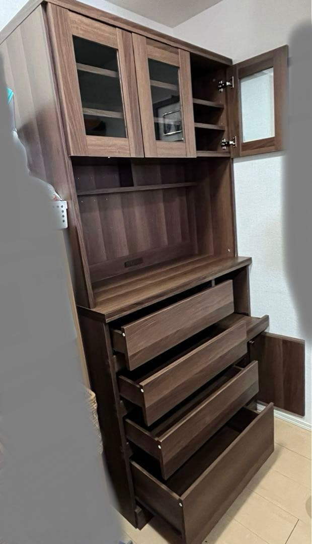 LOWYA【美品組み立て済】【3月発送】食器棚 コンセント付キッチン収納