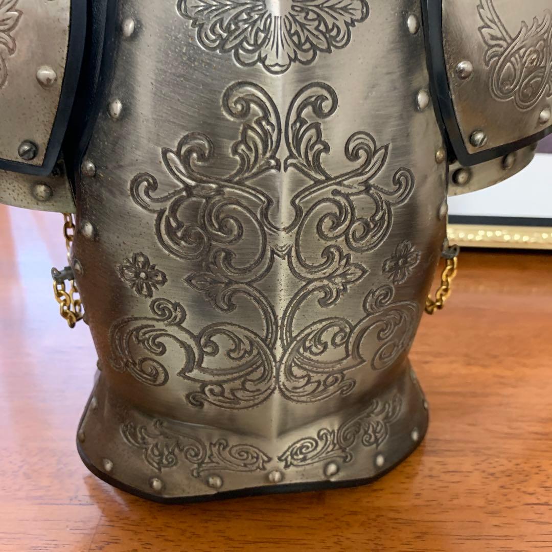 ニッカウヰスキー西洋甲冑デキャンタ