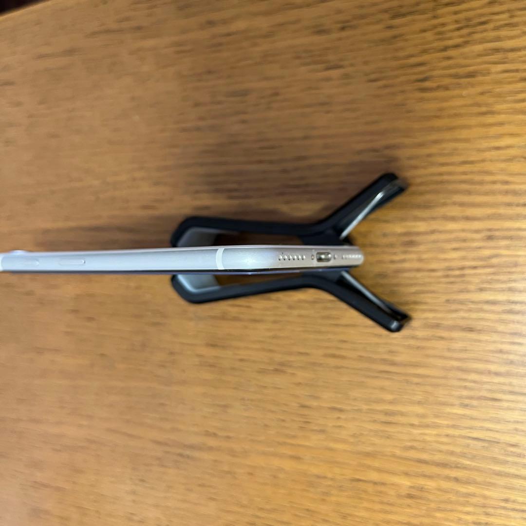 Apple 海外版SIMフリー【美品】iPhone SE2 256GB