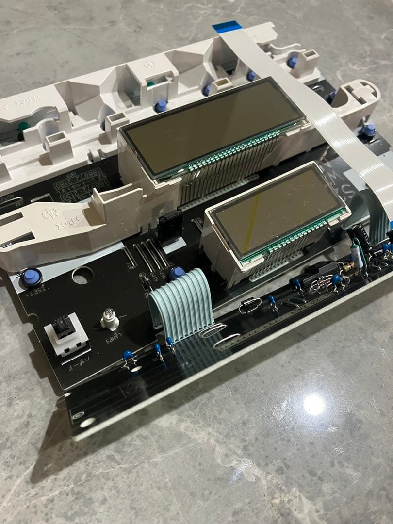 NZE121 センタークラスターモジュール カーエアコンパーツ 新品