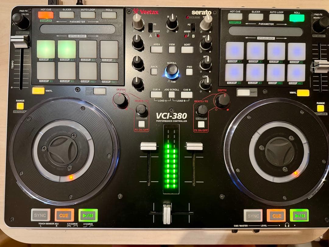 Vestax VCI-380 DJコントローラー Serato
