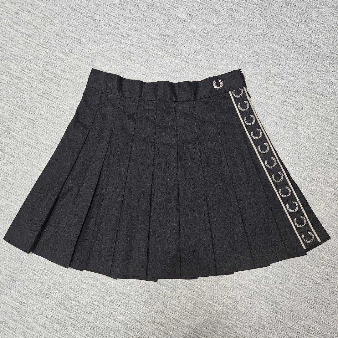 【小島】FRED PERRY × BEAMS プリーツスカート ミニ丈 黒