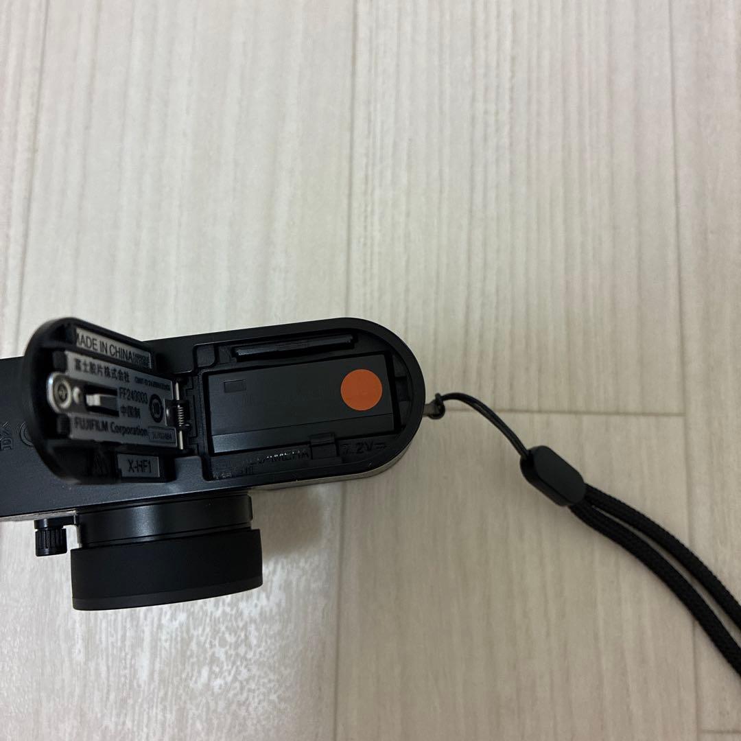 Fujifilm xhalfブラック SDカード　メーカー3年保証付き