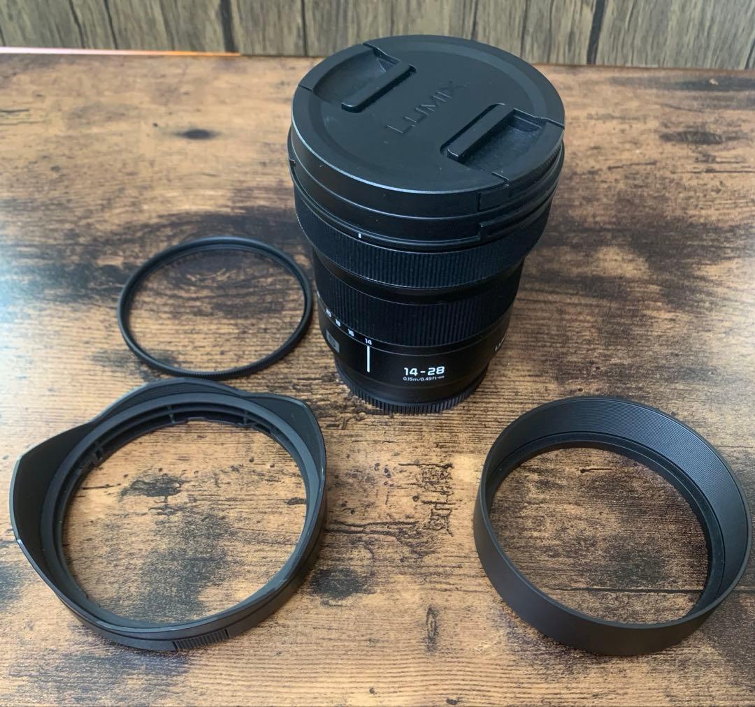 LUMIX S 14-28mm 0.15m/0.49ft-∞