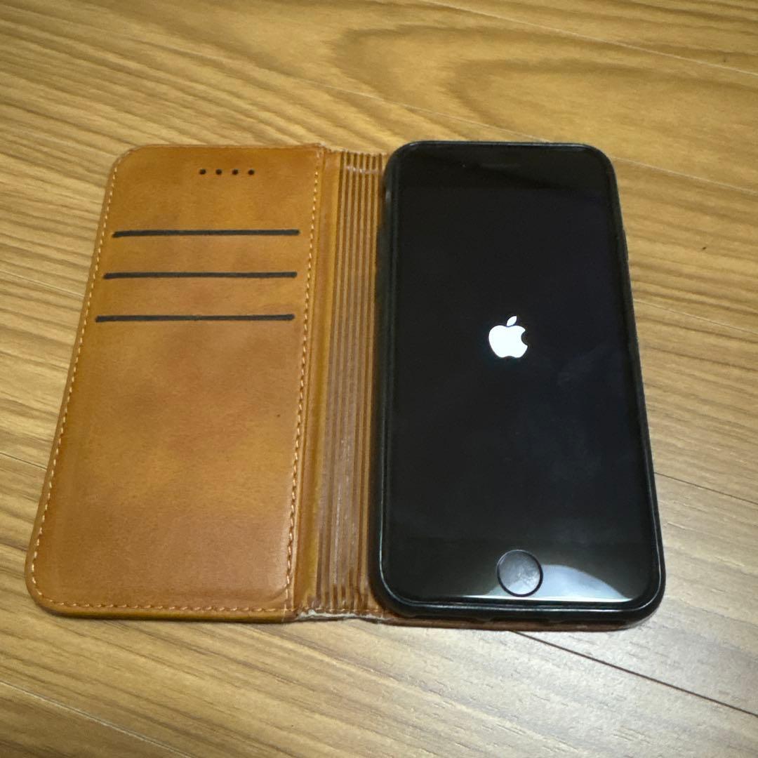 Apple iPhone 7 ブラック ケース付き