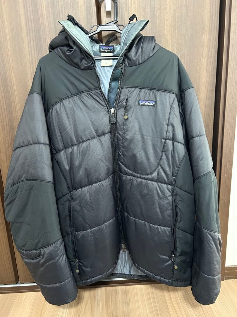 Patagonia（パタゴニア）フード付き ダウンジャケット メンズ Lサイズ