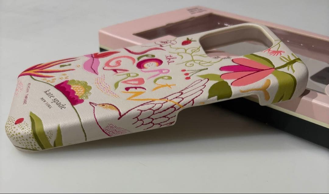 ☆お買い得品☆ KATE SPADE iPhone13Pro対応ケース マルチ