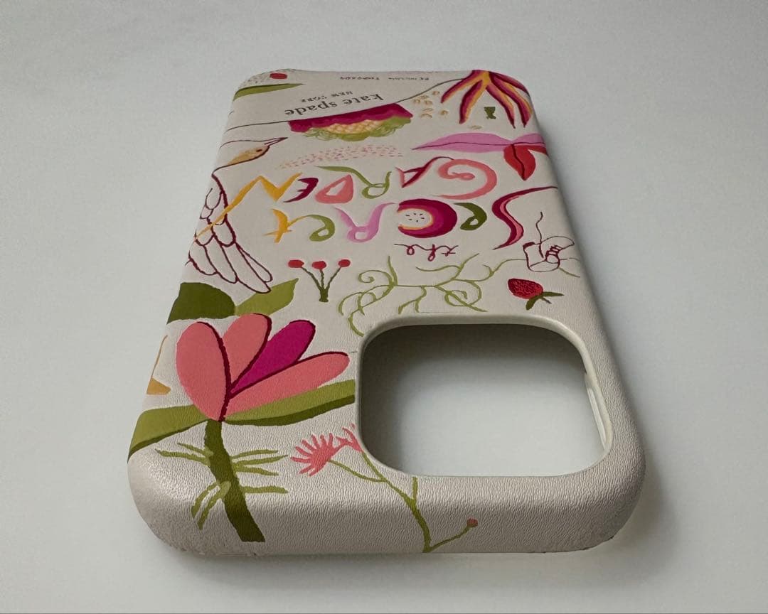 ☆お買い得品☆ KATE SPADE iPhone13Pro対応ケース マルチ