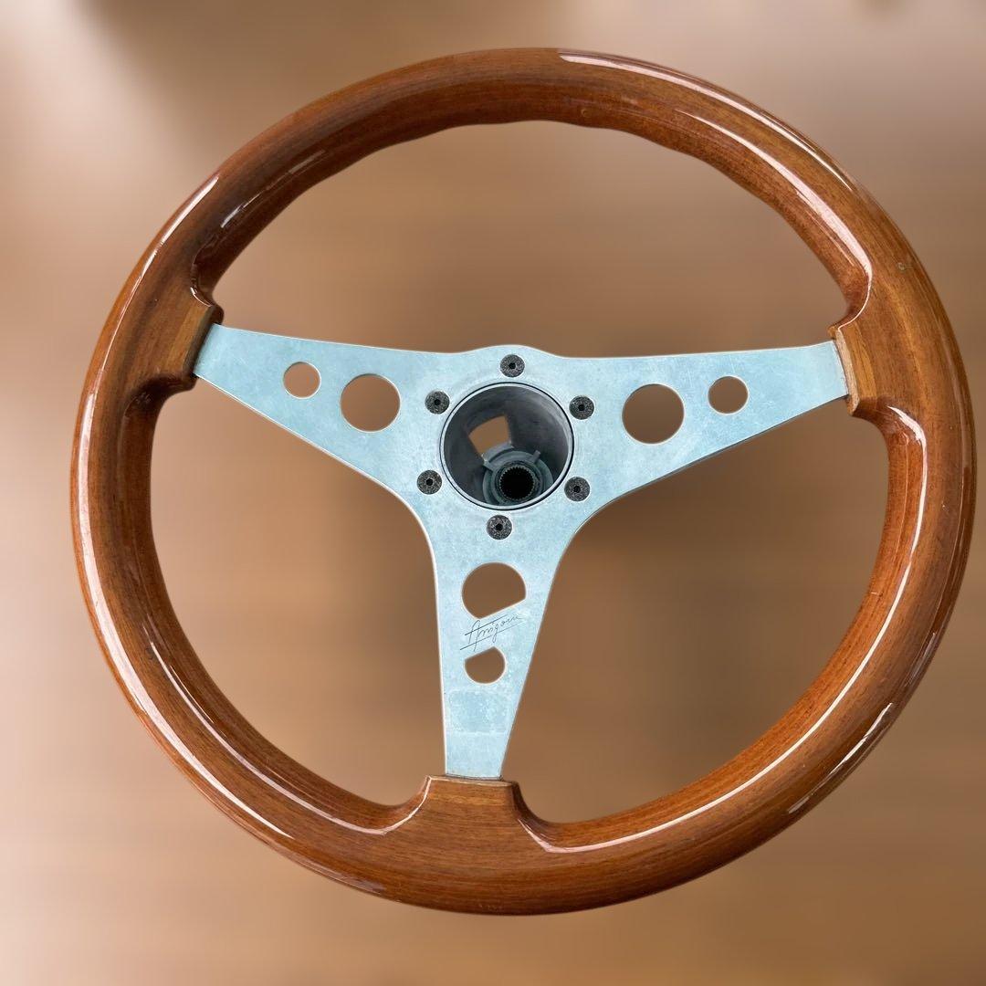ウッド　ステアリングホイール アリゴーニ amigoui