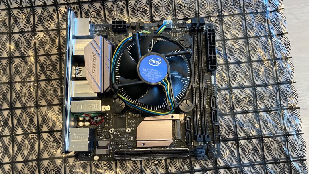 ASUS STRIX H270I GAMING + CPU（i5 6500）