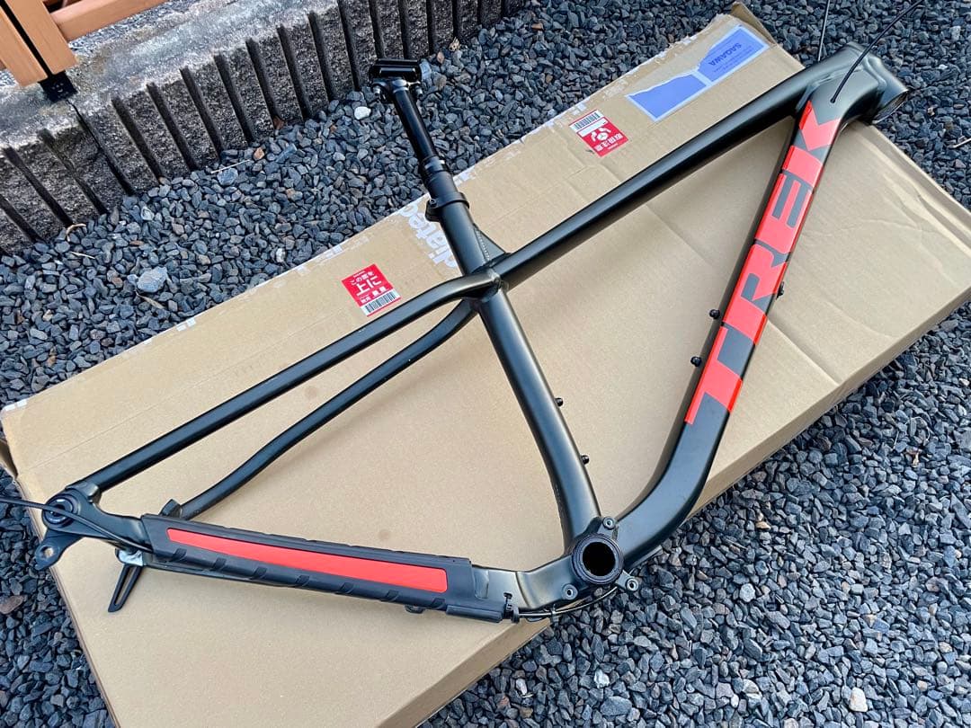 TREK ROSCOE8 フレームセット　ドロッパーシートポスト、BB付き