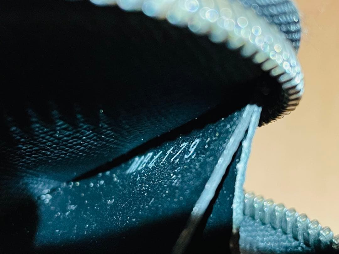 ルイヴィトン モノグラム ケース