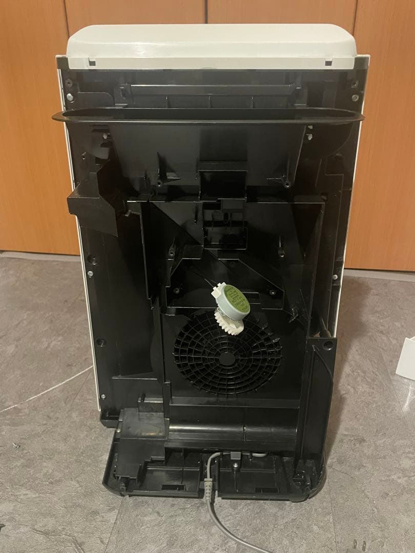 【美品】2020年製　SHARP 空気清浄機 KC-J50-W ホワイト