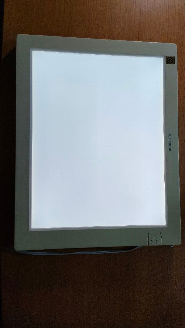 カラーイルミネータープロB4