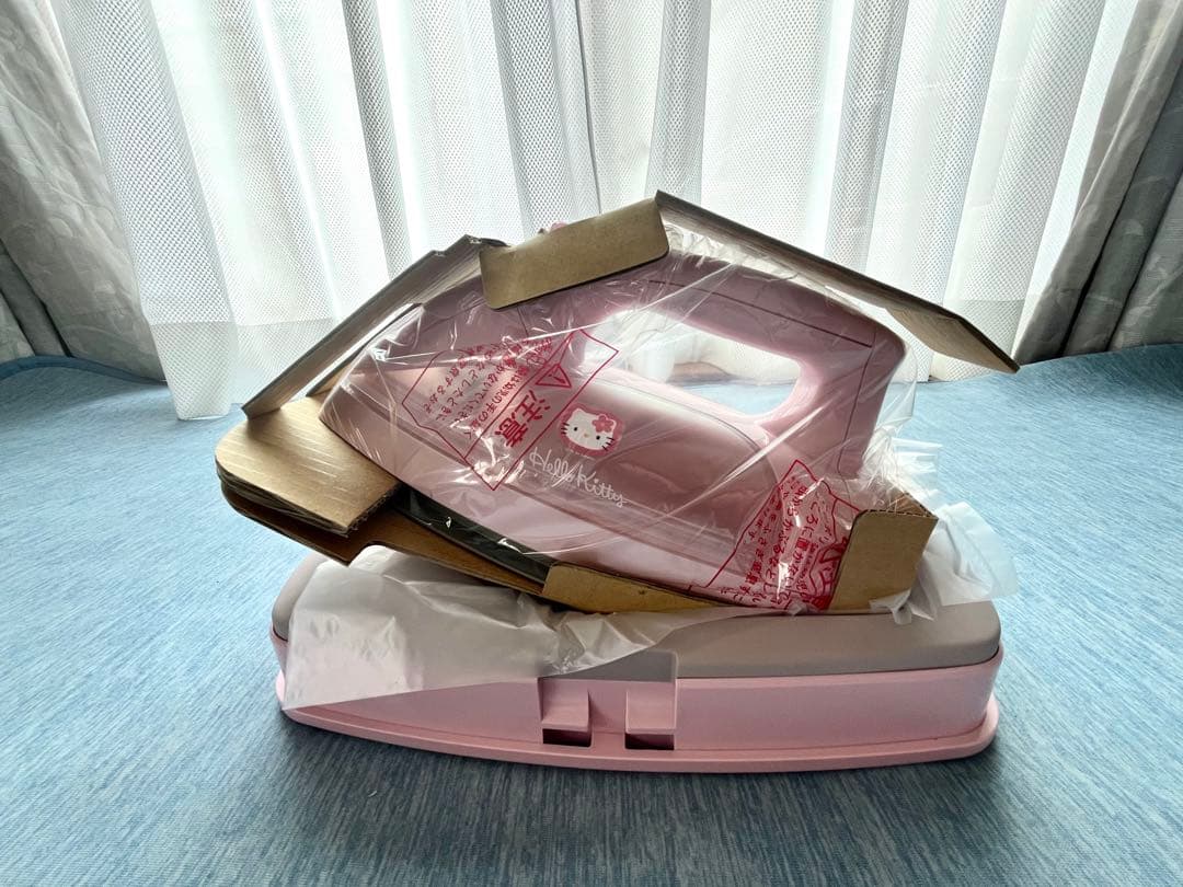 SANYO ハローキティ コードレススチームアイロン A-KT41