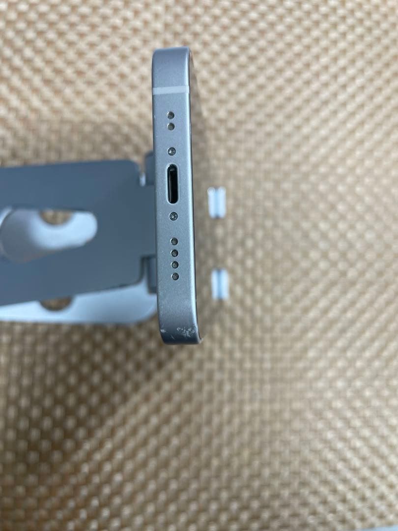 iPhone 13 mini 256 GB スターライトSIMフリー【3827】