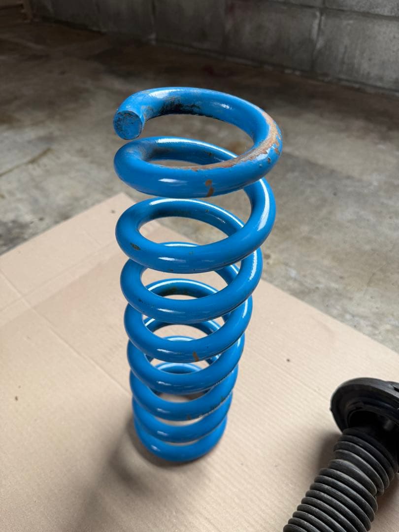 150プラドディーゼル用4×4エンジニアリング　フロントショック&コイルセット