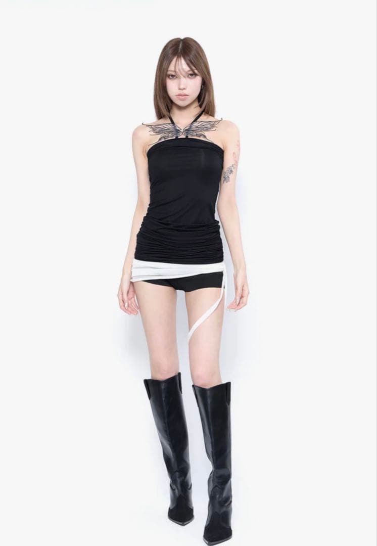 ブラック/ホワイト タイトフィットショートパンツ