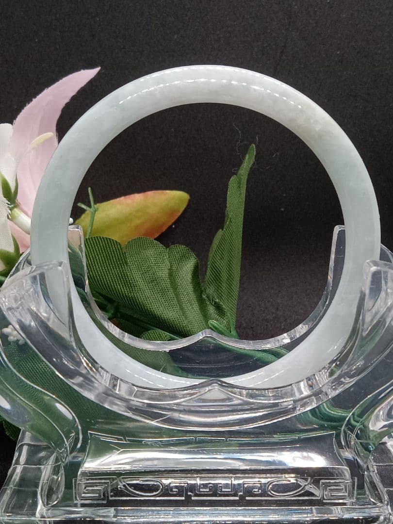 値下げ✨新品✨本翡翠製 バングル 　白翡翠 #53✨おすすめ A貨 ミャンマー產