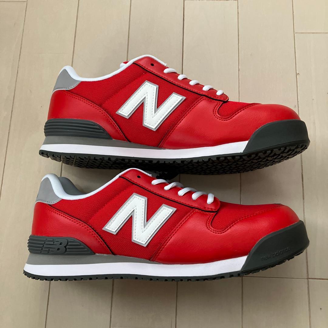 安全靴　new balance レッド スニーカー