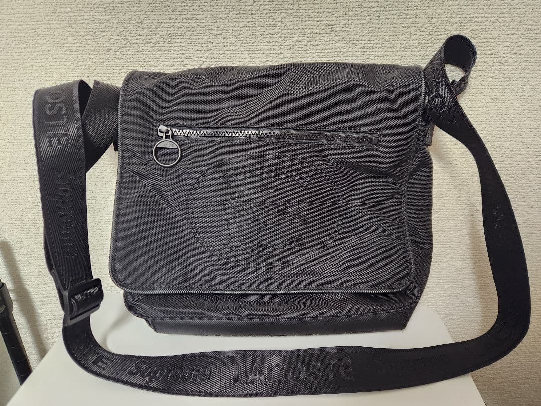 Supreme　LACOSTE　ショルダーバッグ　ブラック