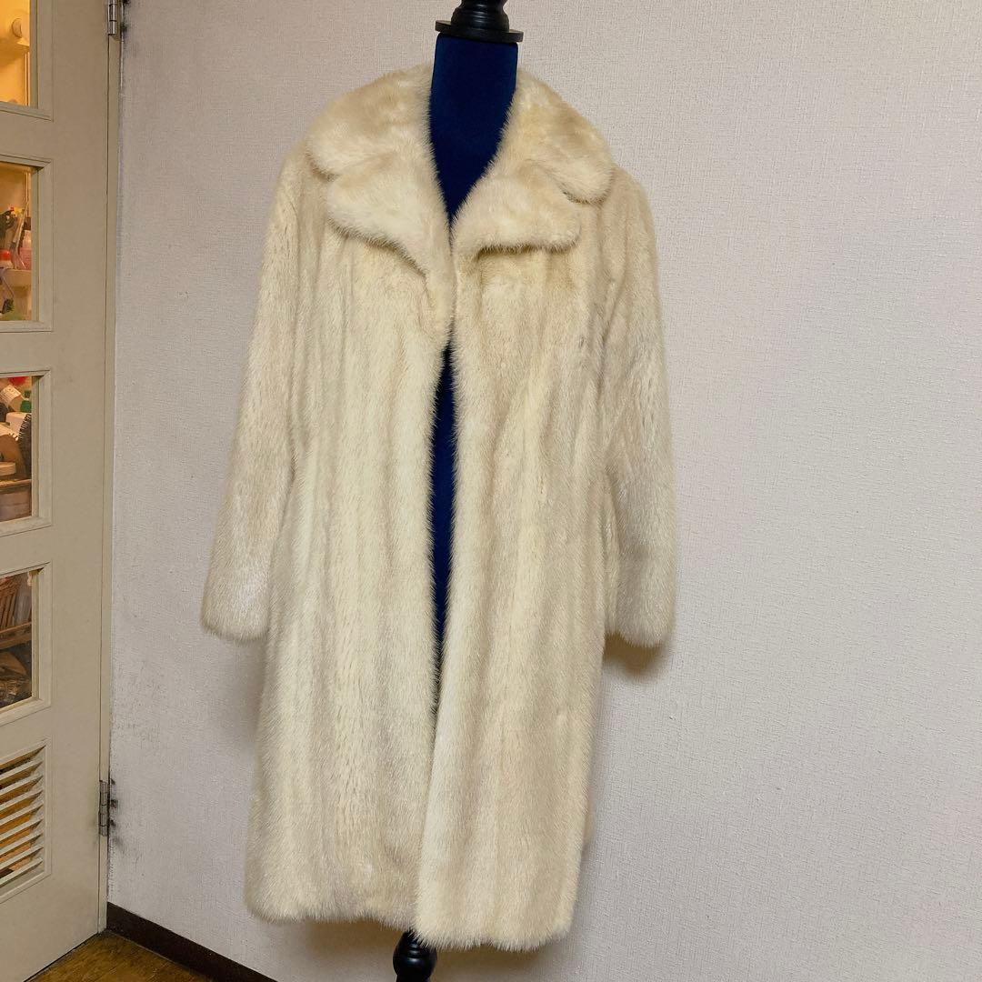 coco0316様　再度お値下げ！ホワイトパールミンク♡リアルファーコート