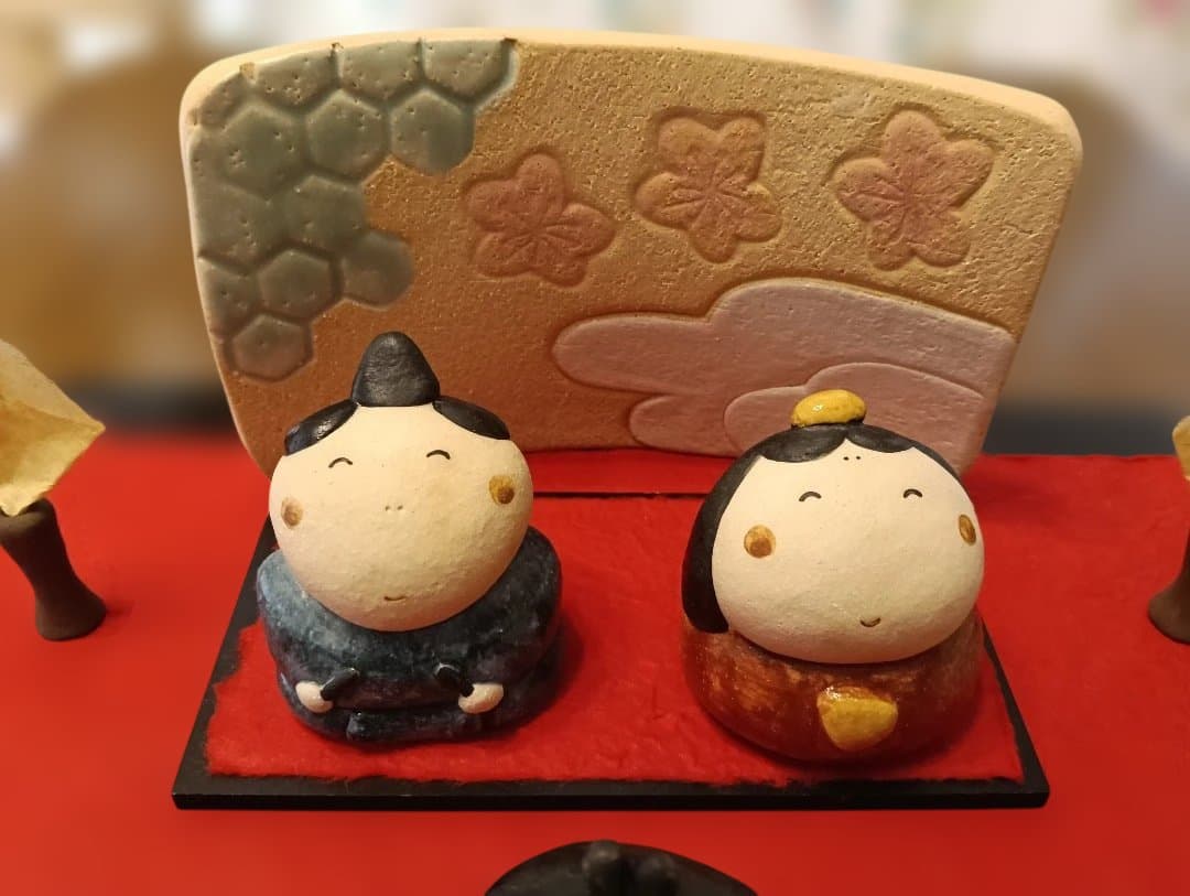 羽田桂子さん作品：ひな人形セット（陶器）