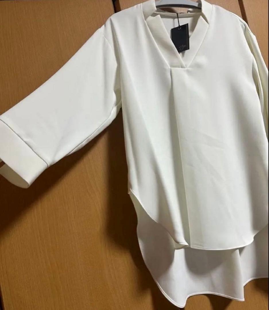 ヤマダヤ　福袋３点セット　コート　ブラウス２枚　合計50800円