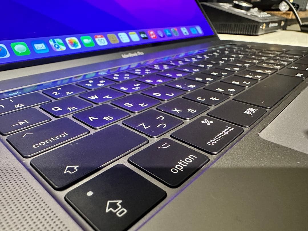 MacBook Pro 15インチ 2016 i7/16GB/1TB 箱充電