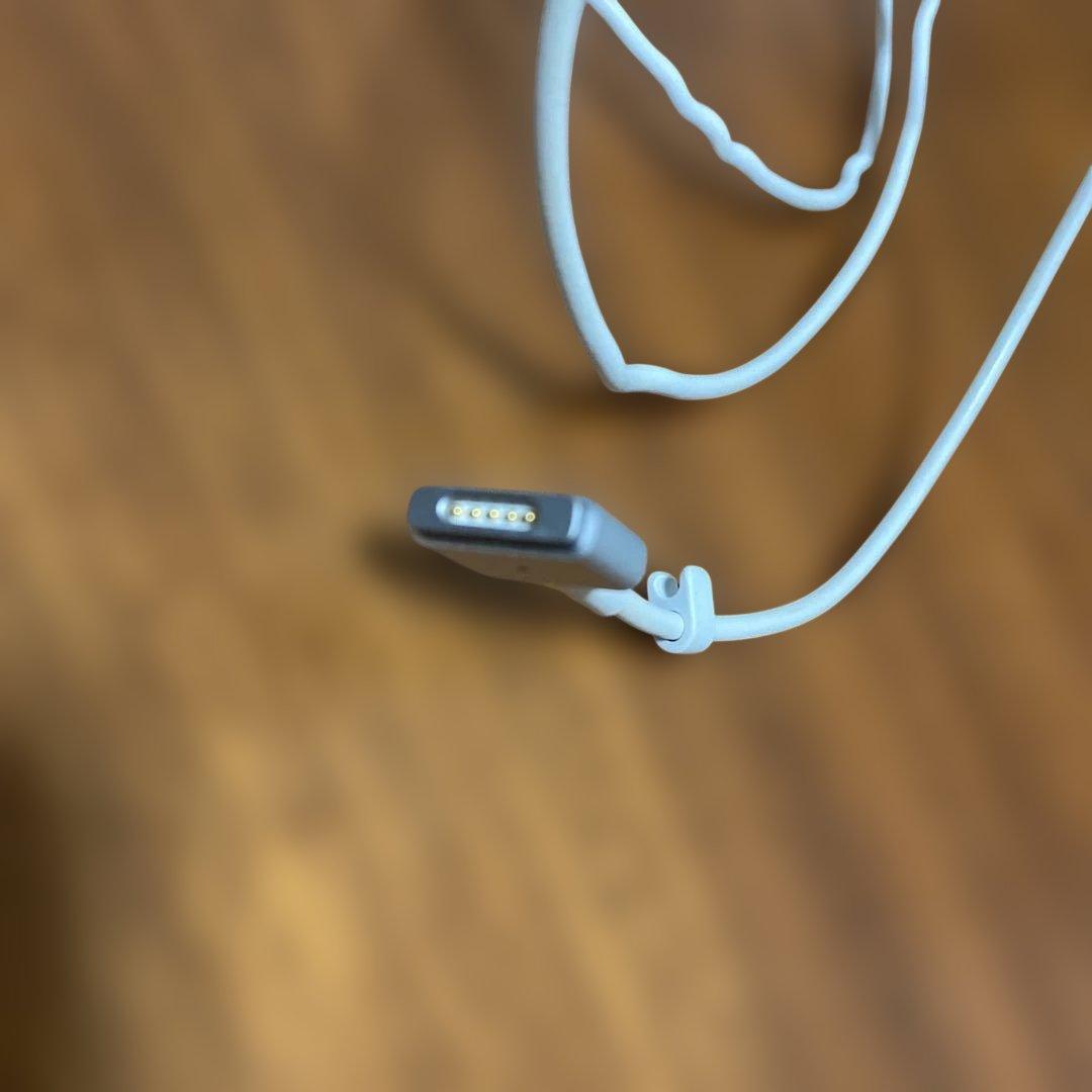 【美品・充放電103回】MacBook Air 13インチ 2017年モデル