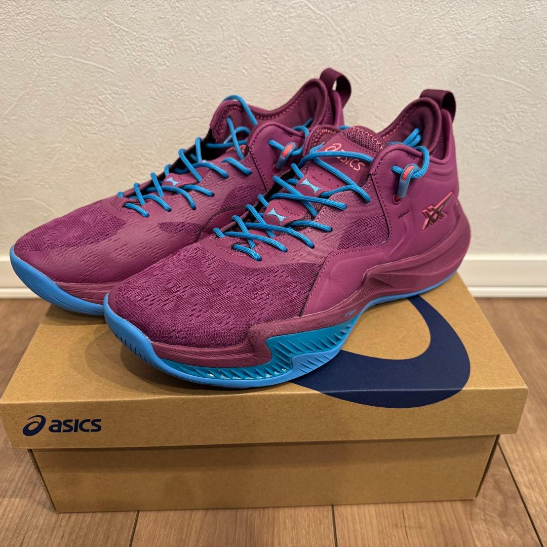 syamiiiiii　asics nova surge low 2 美品