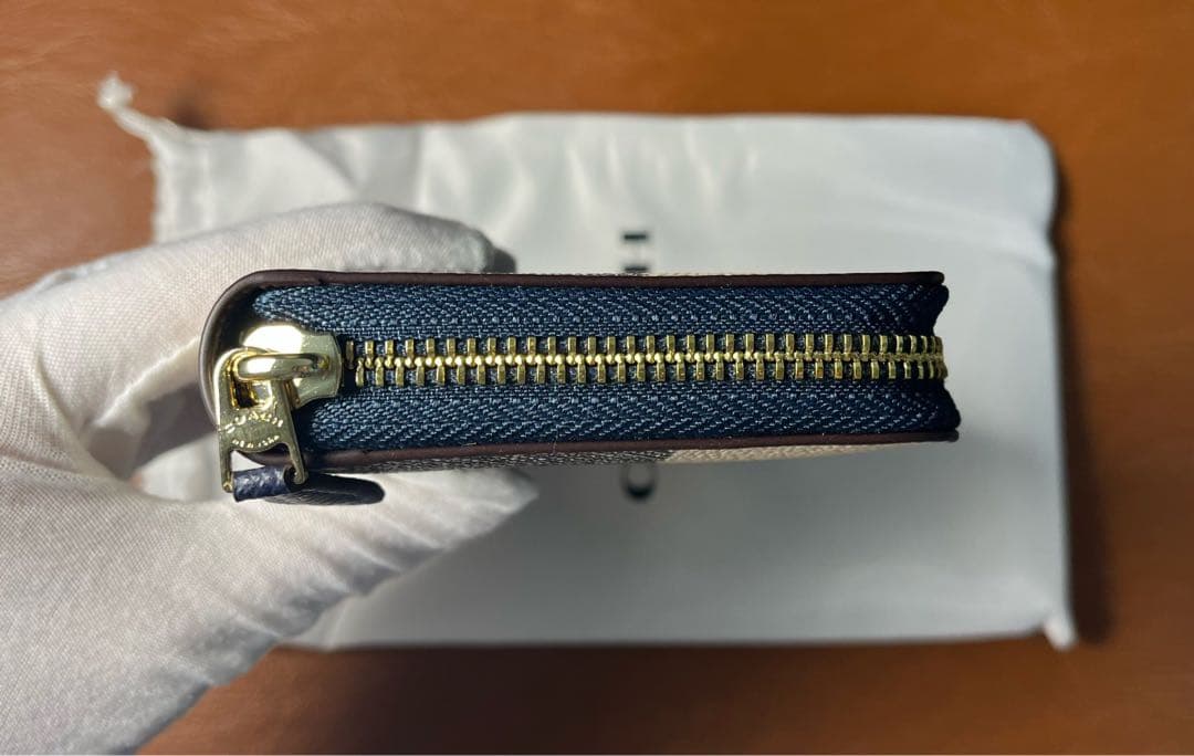 COACH チェック柄 ラウンドファスナー長財布