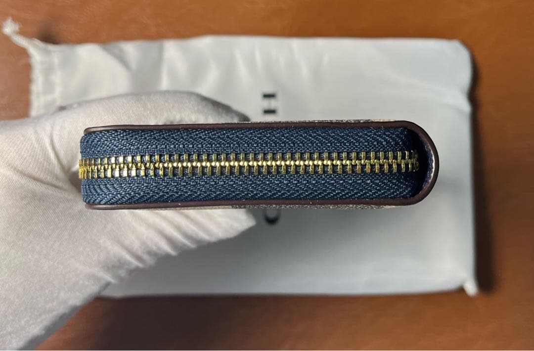 COACH チェック柄 ラウンドファスナー長財布