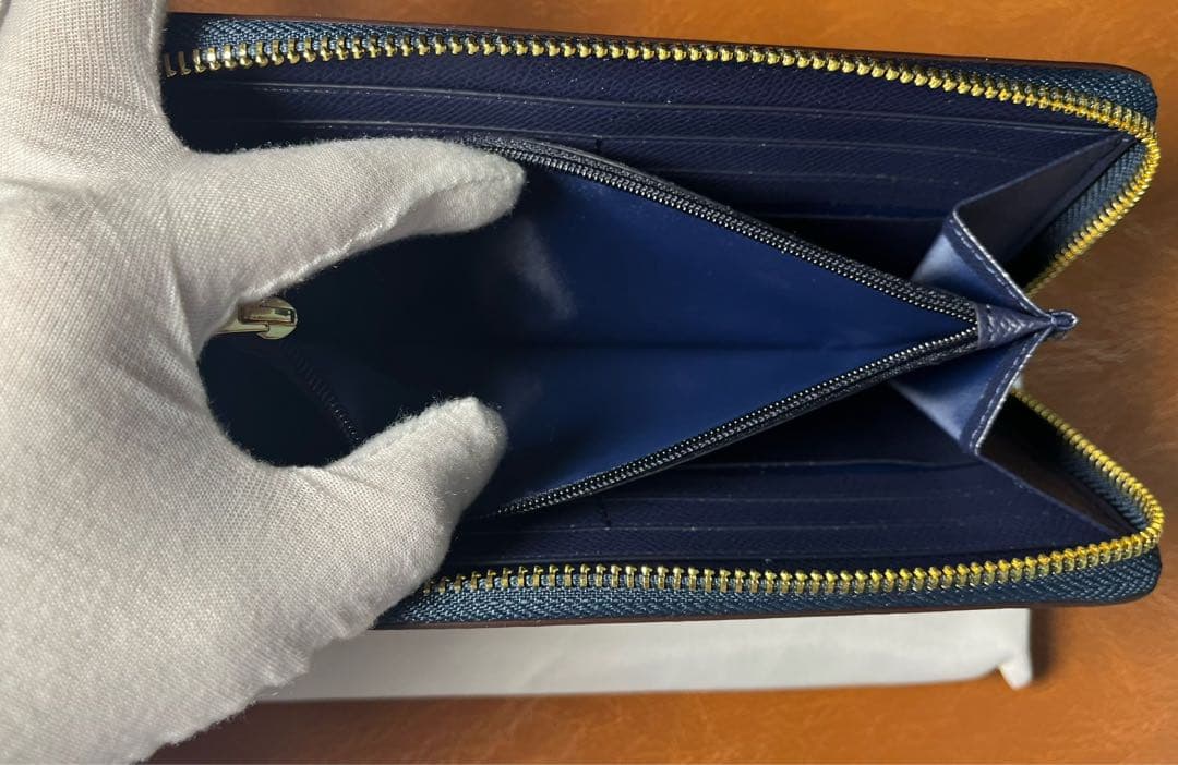 COACH チェック柄 ラウンドファスナー長財布