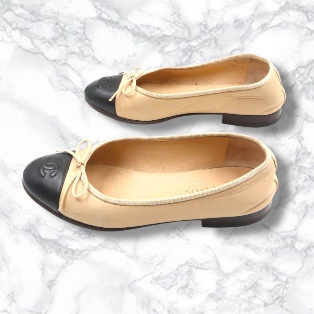 美品 シャネル ココマーク 羊革 バレエシューズ バイカラー 35C