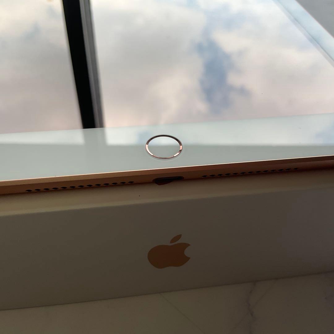 【新品】Apple iPad 第6世代 Wi-Fi Cellular 32GB