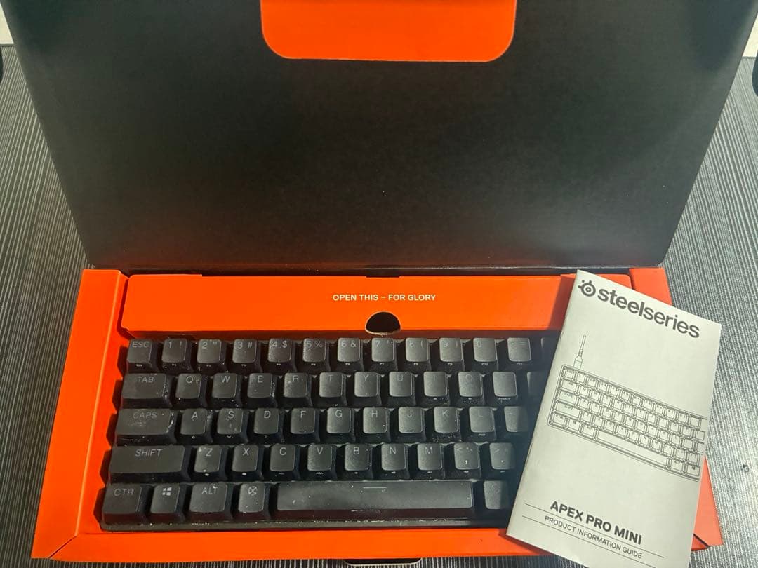 SteelSeries Apex Pro Mini キーボード