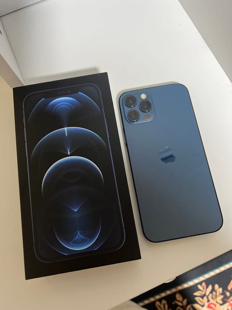 Apple iPhone 12 Pro グラファイト 本体