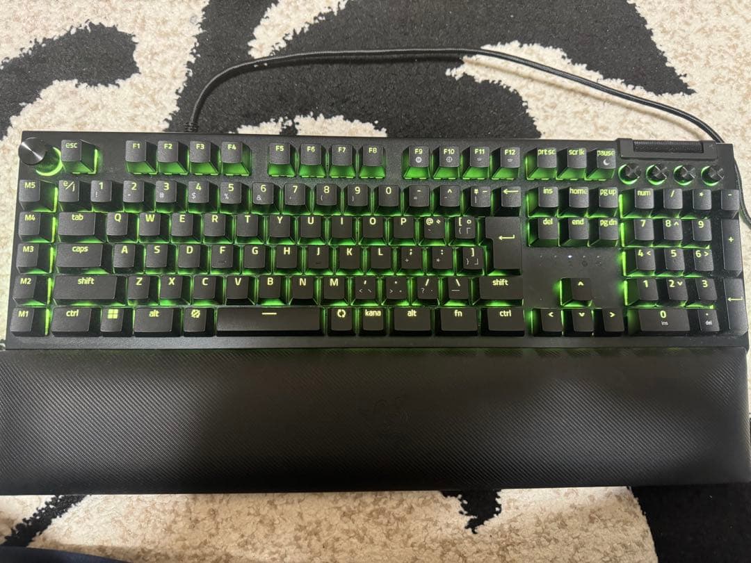 Razer BLACKWIDOW V4 PRO 黄軸
