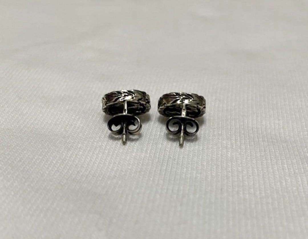 【極美品‼️】インターロッキング ピアス両耳