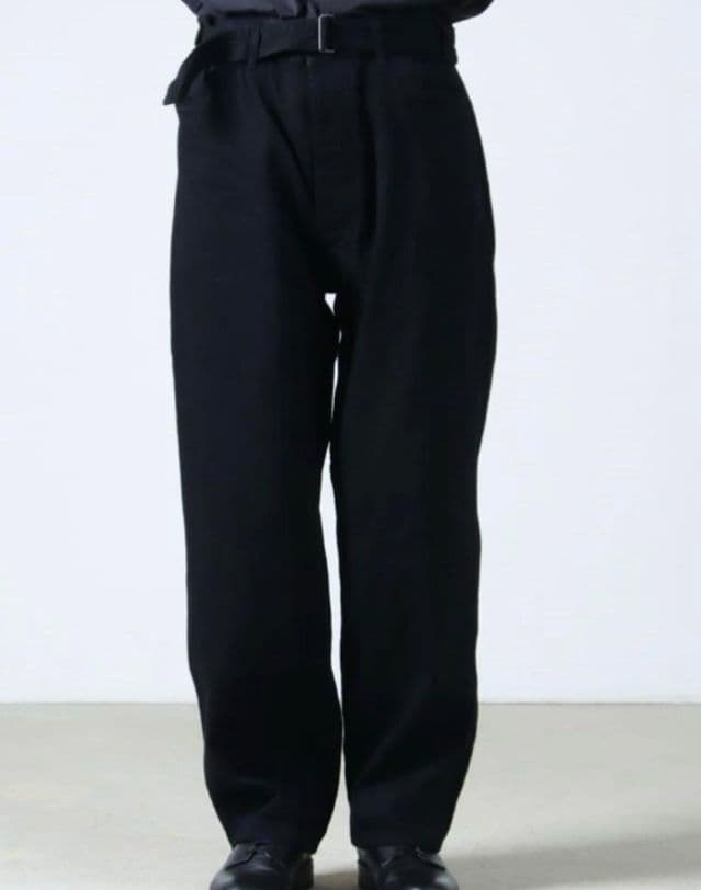 comoli　24ss　ベルテッドデニムパンツ