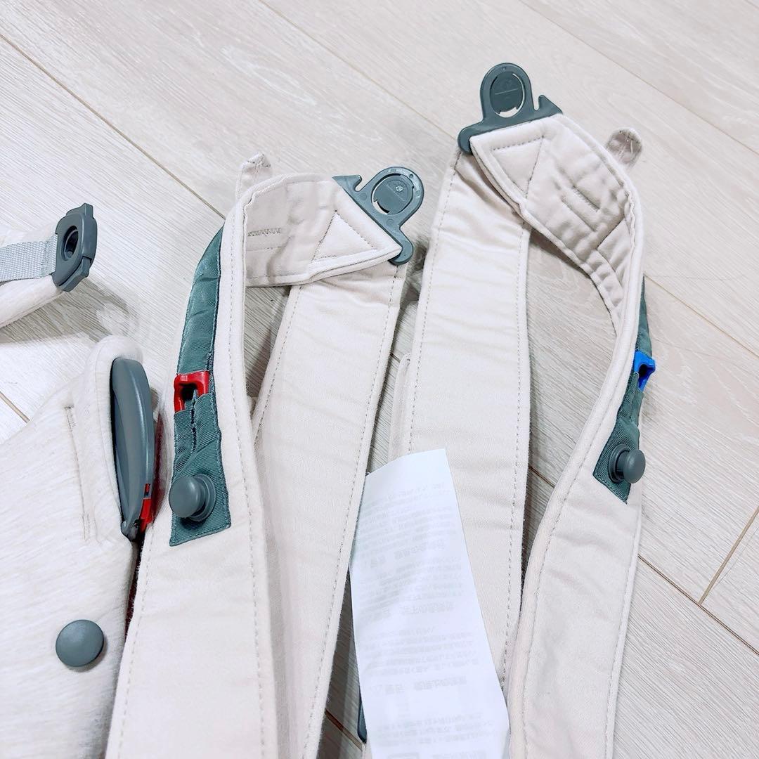 ベビービョルン　ベビーキャリア MINI 抱っこ紐 ライトベージュ