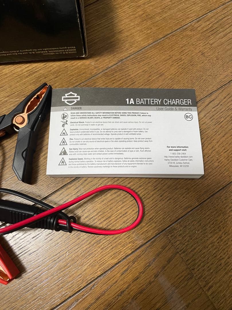 ハーレー純正　バッテリーチャージャー