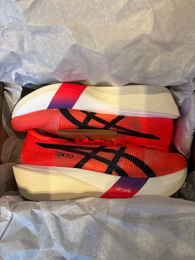 【新品未使用】アシックス　メタスピードエッジTOKYO 25.5cm