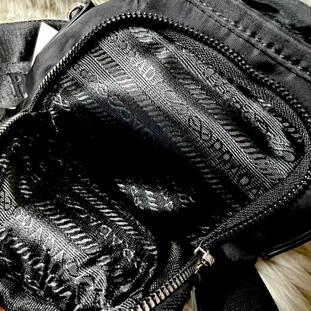 新品♡ノベルティ スマホショルダーバッグ