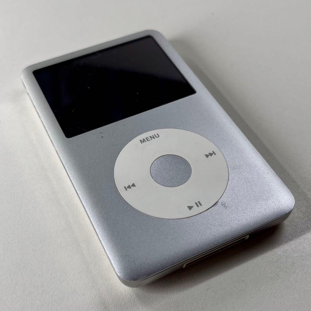 iPod classic クラシック160GB シルバー ジャンク +充電コード